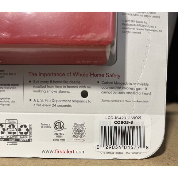 2 PK SEALED First Alert Plug-In Electrochemical Carbon Monoxide Detector - Picture 4 of 4